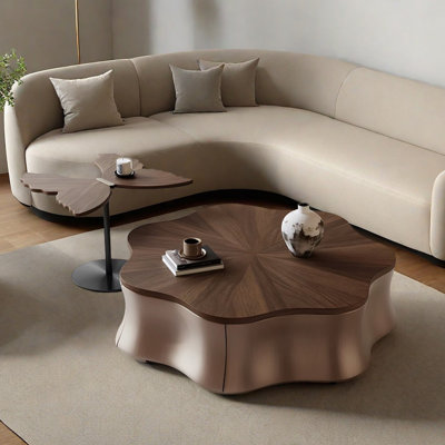 Conception créative d'une table basse non conventionnelle