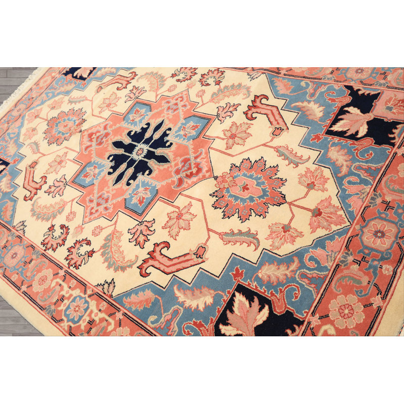 Tapis traditionnel Serapi en laine noué à la main ivoire 5 pi 11 po x 9 pi
