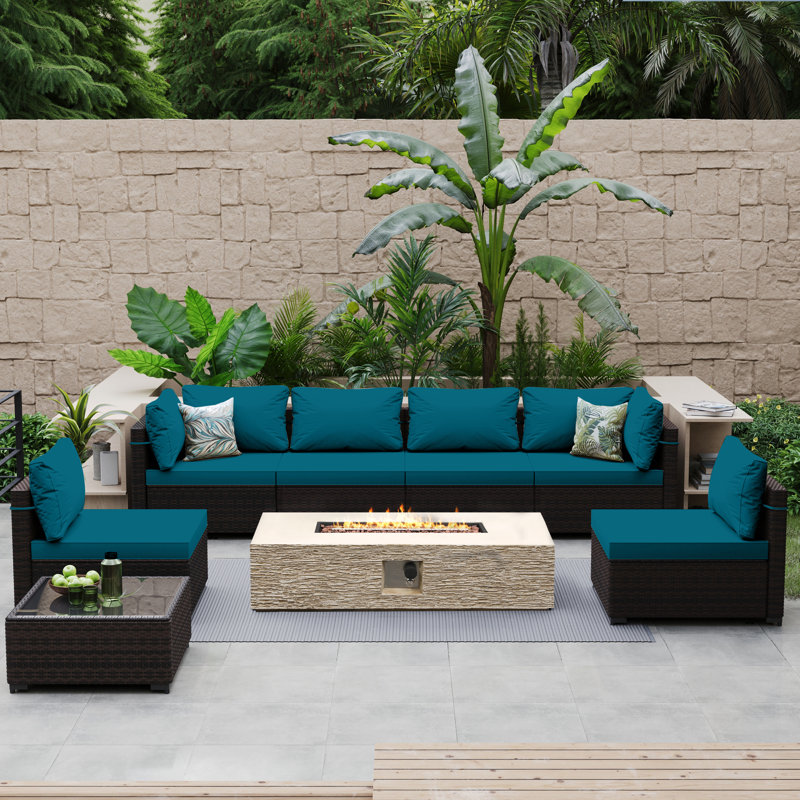 Ensemble de conversation de patio en rotin 8 pièces avec coussins et table de foyer extérieur de 56 pouces, Bleu lac