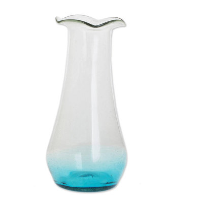 Vase de table en verre recyclé glistening sea soufflé Katharine