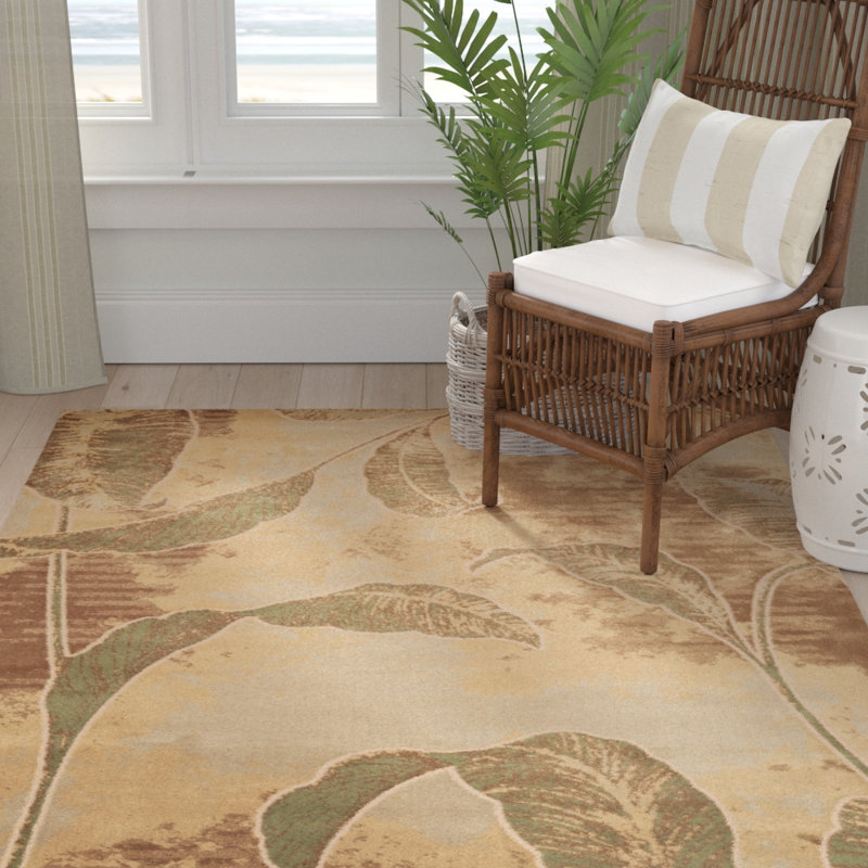 Tapis beige à motif floral Haleigh, Rectangle 1 pi 10 po x 3 pi