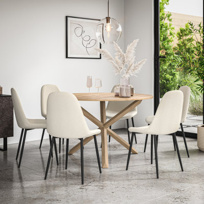 Weatogue 6 - Person Dining Set