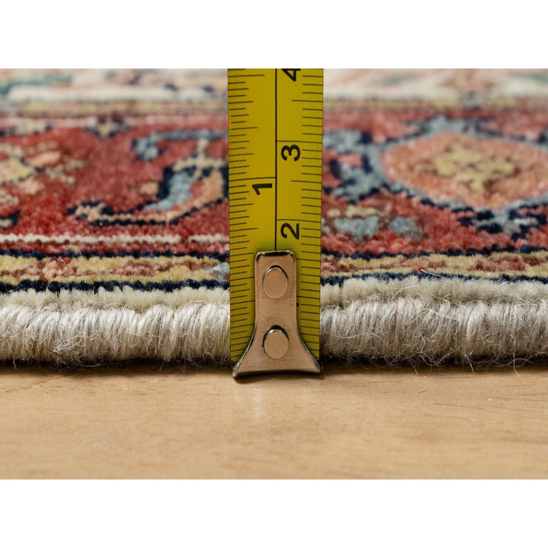 Tapis unique 2 pi 7 po x 21 pi 10 po
