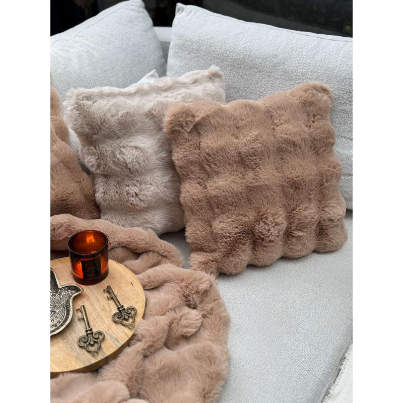 Housse de coussin 17 x 17 pouces de haute qualité, 100% polyester, brun | Lavable à la machine à 68 ° F | Parfait pour le salon, la chambre à coucher et l'extérieur | Décoration douce, durable et élégante
