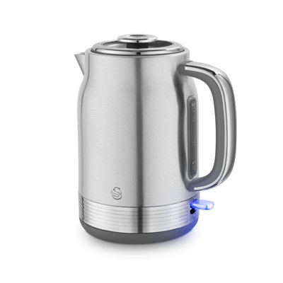 Swan Retro 1.7L Jug Kettle, Rapid Boil, Removable Limescale Filter, Easy Pour, 360 Degree Base, Water Indicator Window and Boil Dry Protection, 3KW