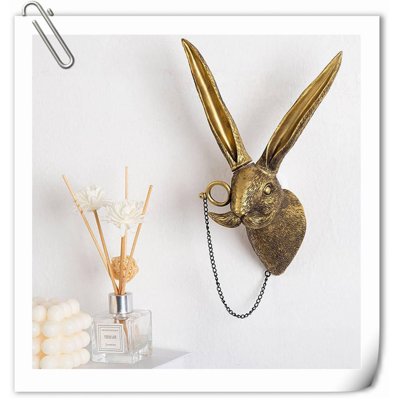 Wall Decor on Resin