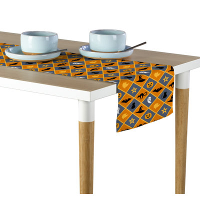 Machado Halloween Argyle Table Runner