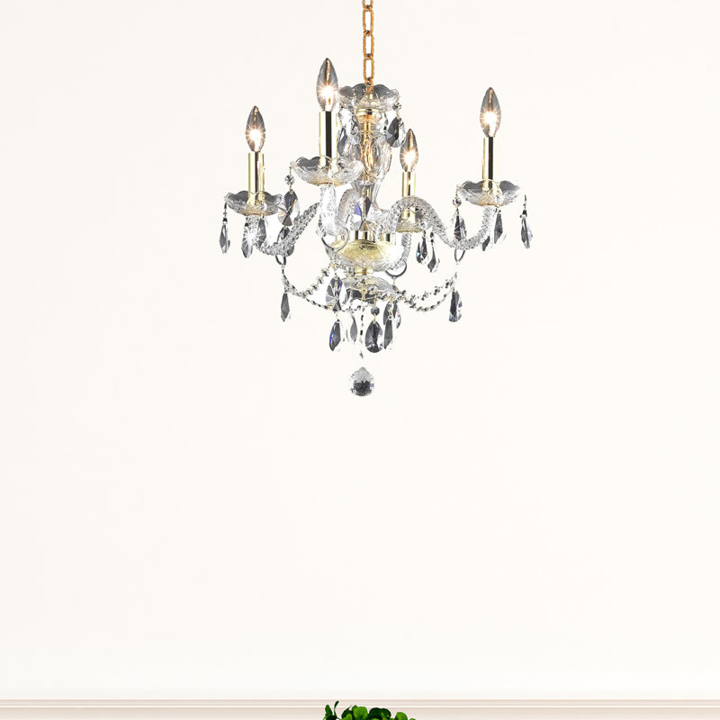 Lustre classique à 4 lumières de style bougie Hermes, Or