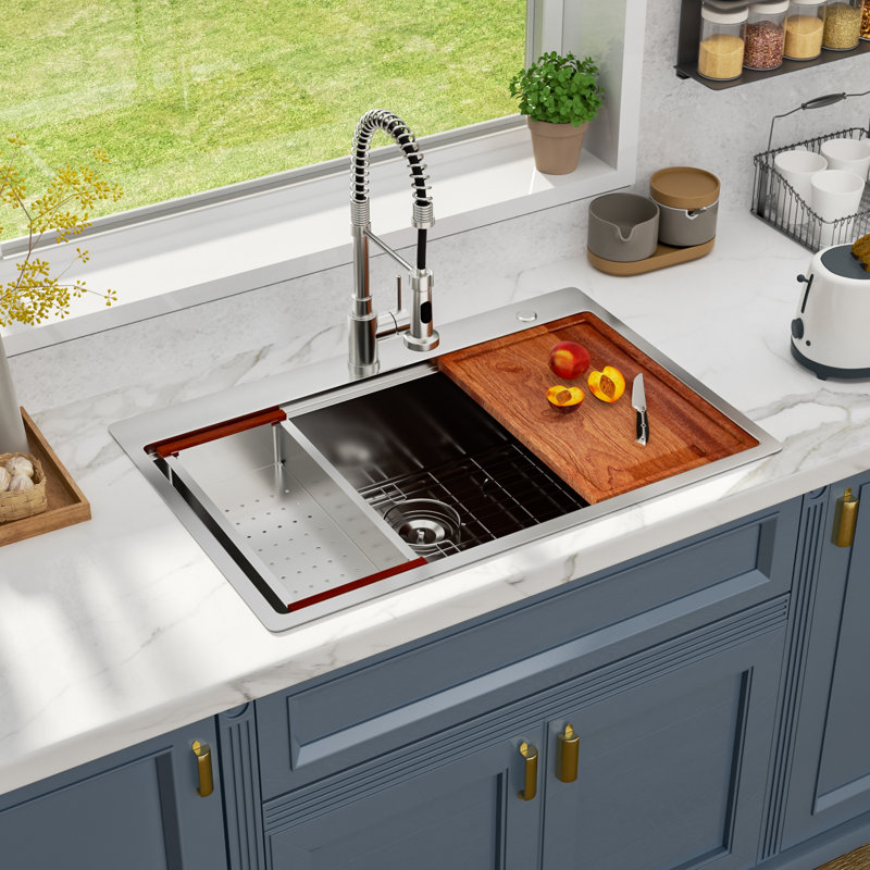 Évier de cuisine encastré à simple cuve en acier inoxydable de calibre 16 L 33 po x l 22 po