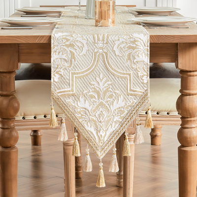 Chemin de table floral blanc, chemin de table en jacquard avec pampilles pour la commode