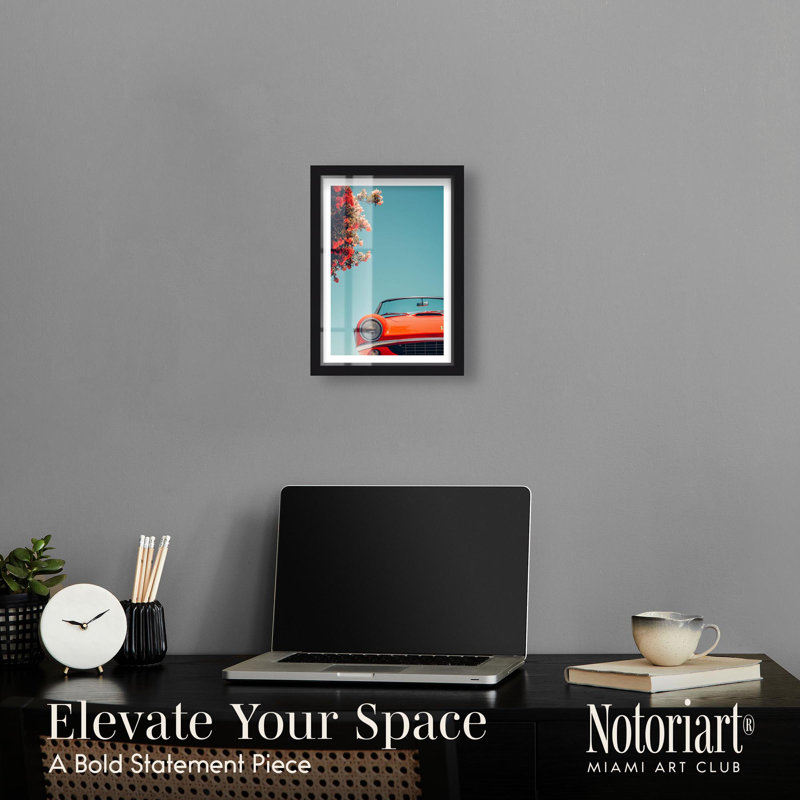 Timeless Drive (I) Shadowbox Print Travel Art Prints par Notoriart, H 16 po x l 11 po, Noir