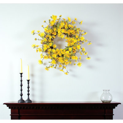 23" Green And Yellow Spring Daisy Artificial Wreath