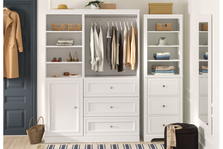 Walk-In Closet Sizes For The Wardrobe Of Your Dreams | Wayfair