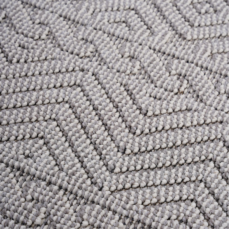 5X7 White /Geometric Indoor/Outdoor Area Rug, Runner 2'2" x 8'