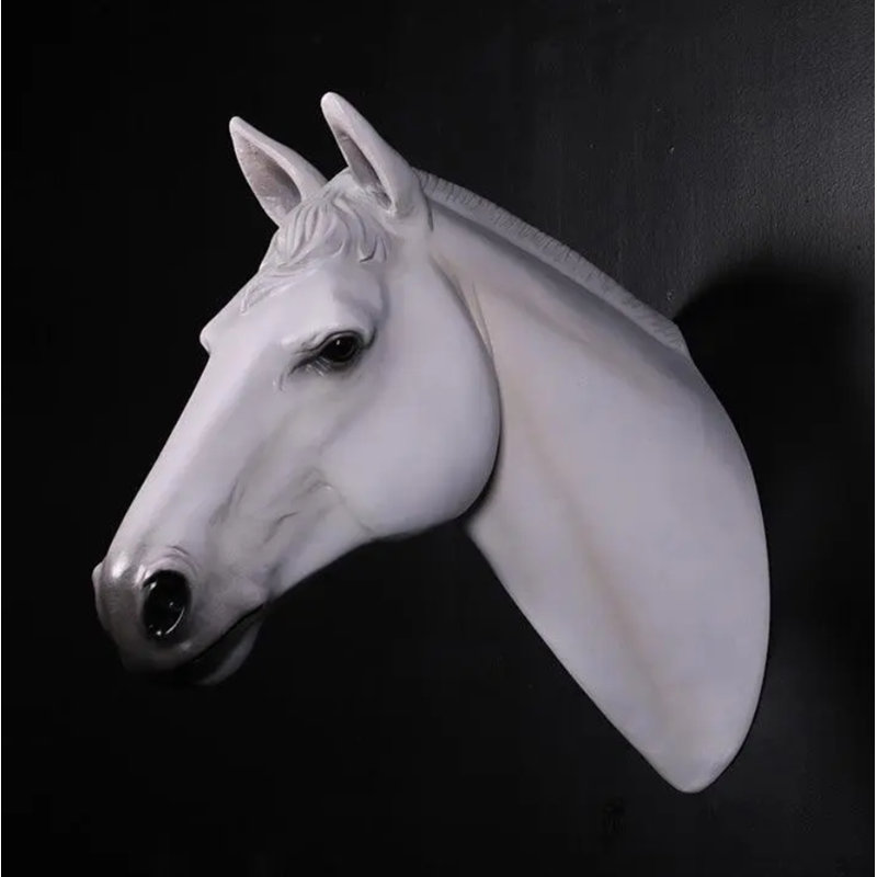 Statue tête de cheval blanche