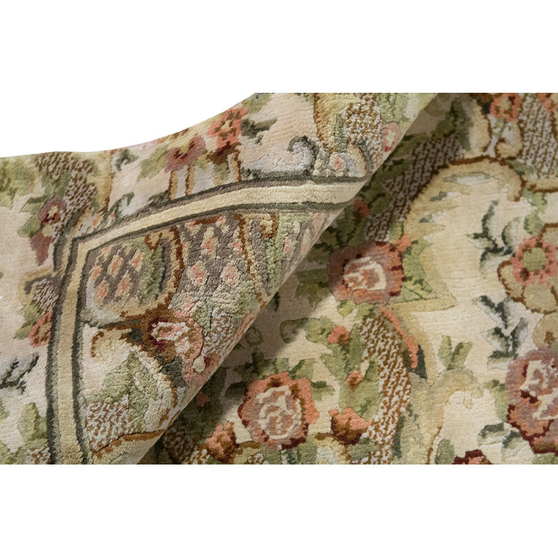 Hand-Knotted High-Quality Beige Area Rug