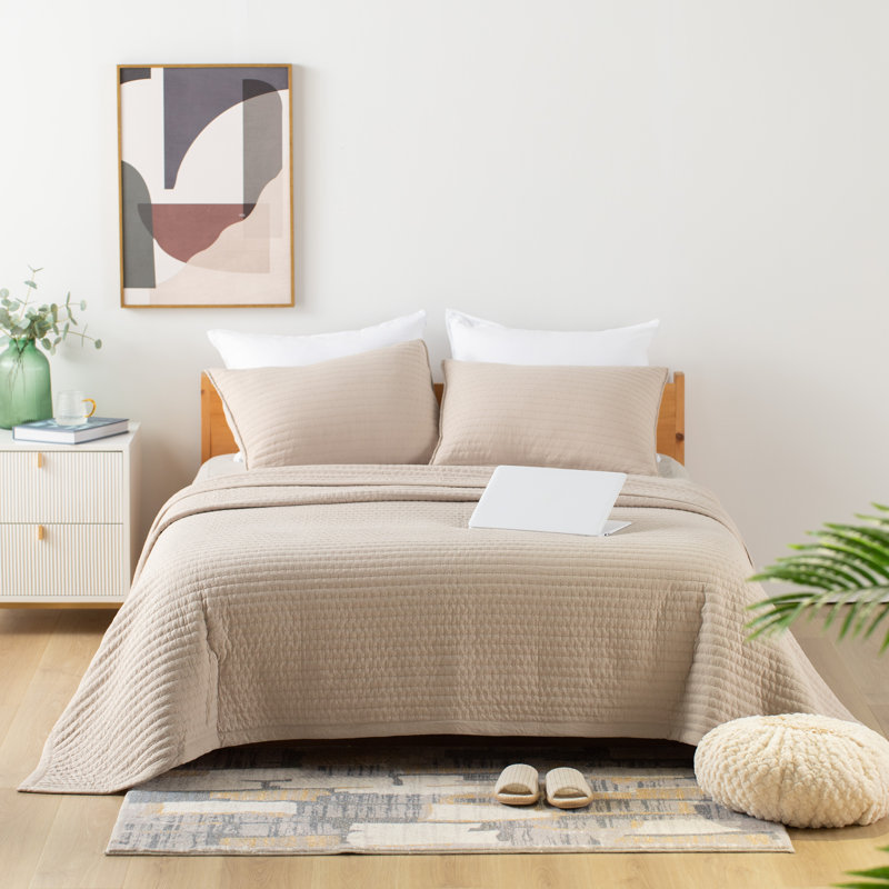 Camel King Reversible Microfiber Quilt Set