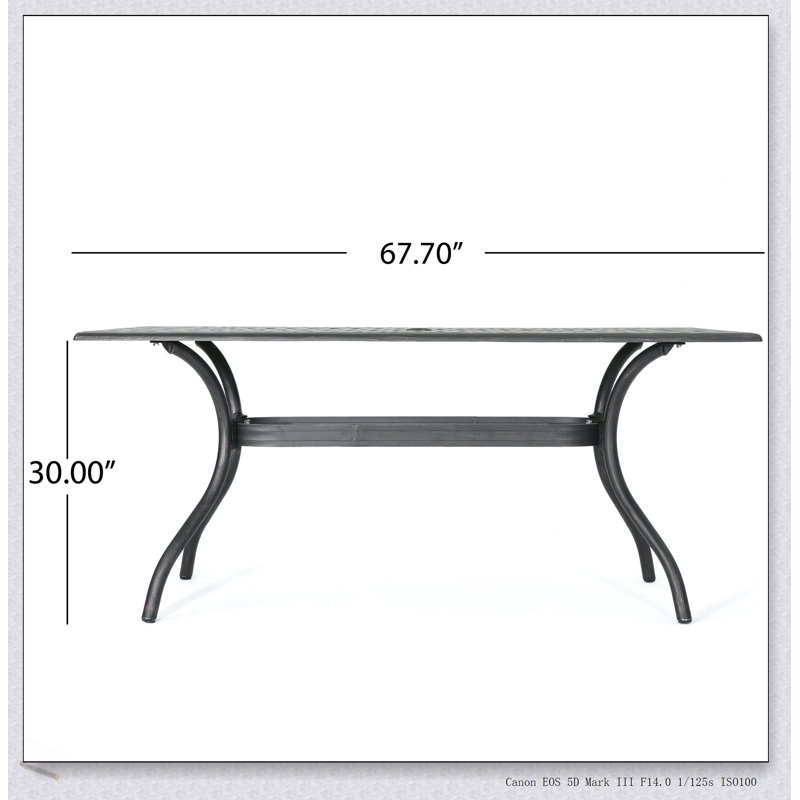 Table de patio rectangulaire en fonte d'aluminium durable avec un design champêtre français, parfaite pour les rassemblements extérieurs et les événements.