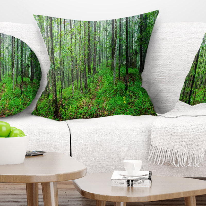 Vert forêt sauvage avec des arbres denses - oreiller imprimé forêt, 16 po x 1 po, Coussin décoratif