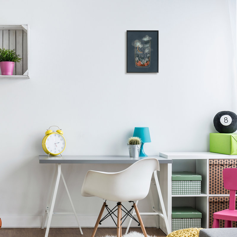 «Impossible de verser à partir d'une tasse vide minimale» par Rachel Nieman - impression, Giclée encadrée noir minuit