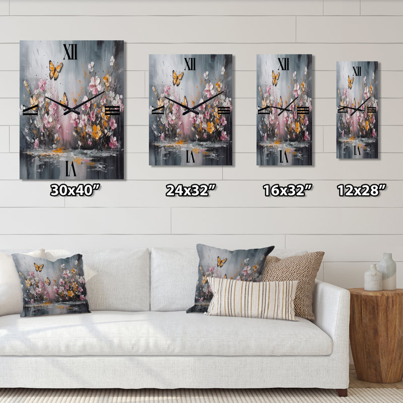 Horloge murale moderne avec fleurs et papillons II, H 40 po x l 30 po x P 1 po