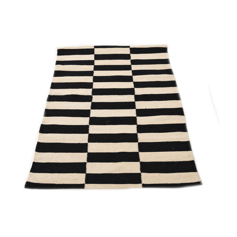 Tapis noir et blanc Orta