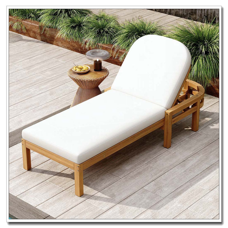Outdoor Chaise Lounge, Light Teak