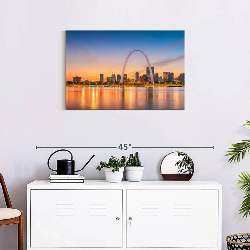 Nicci St. Louis Sunset Skyline, 20" H x 30" W