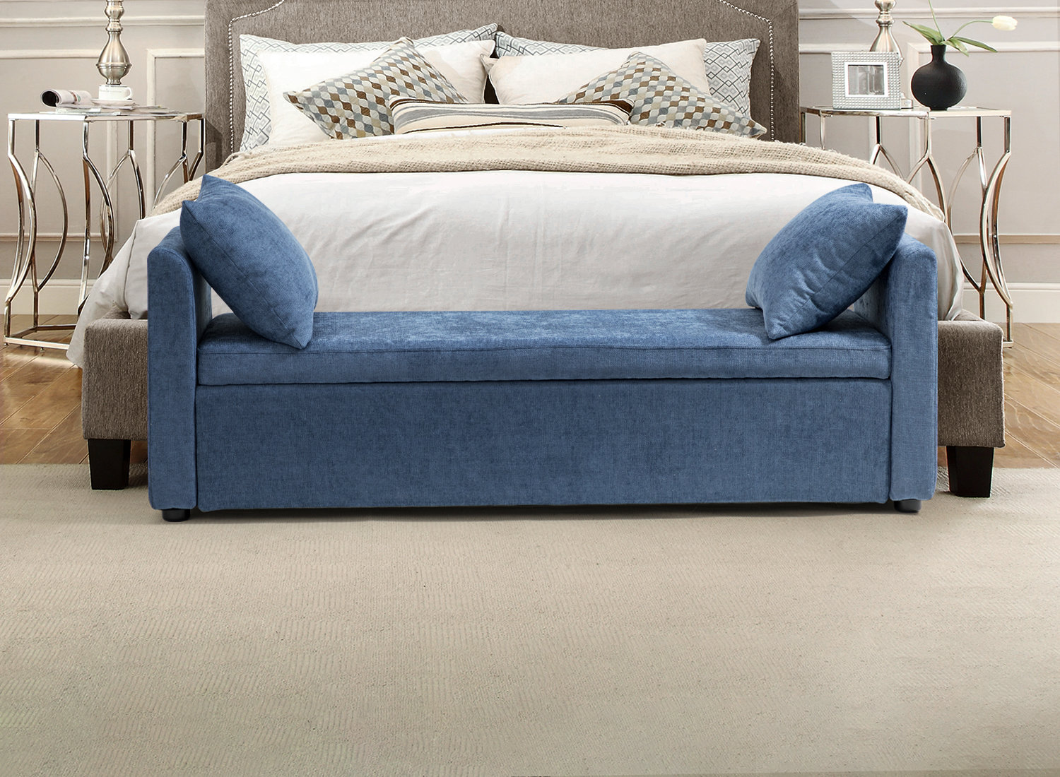 Wade Logan Aristides 100 Polyester Upholstered Storage Bench   Aristides 100 Polyester Upholstered Storage Bench 