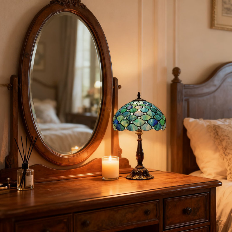 Lampe de table de style Tiffany avec abat-jour en verre teint, perles bleu marine fabriquées à la main pour la chambre à coucher, le salon, le bureau et le vestibule