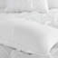 Superbe édredon blanc 7 pièces, en blanc, avec de charmants coussins décoratifs-127366368-127366367