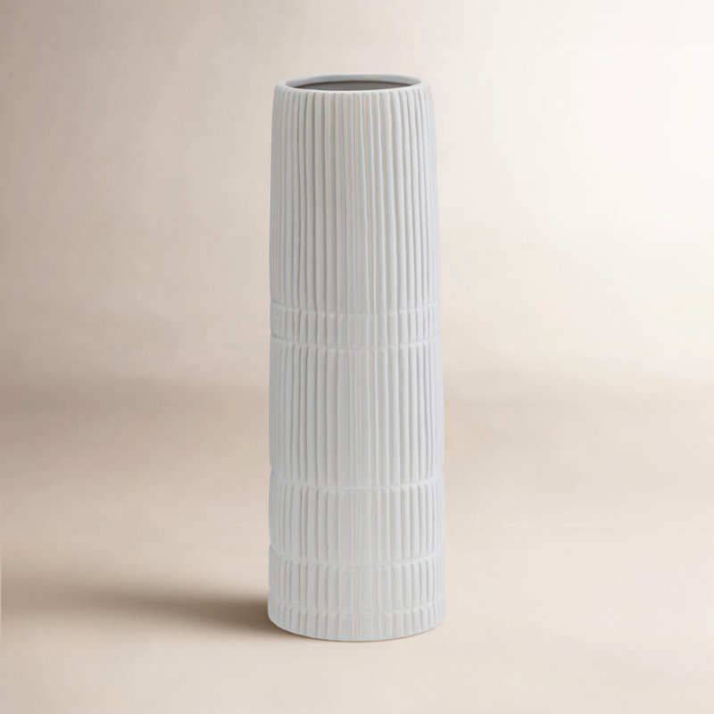 Modern neutral ceramic vase Rachael, Blanc, H 15 po x l 5 po x P 5 po