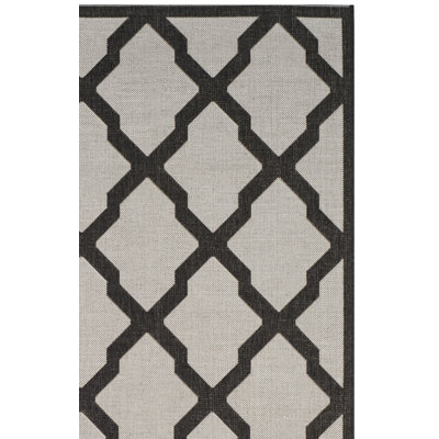 Tapis d'intérieur / extérieur à motif géométrique 100 pièces Ferrill