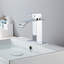 Robinet de salle de bain à un trou avec plateforme et drain-86181282