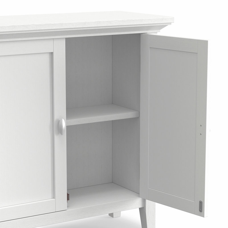 Meuble de rangement bas Redmond en bois massif blanc, 81 cm de large
