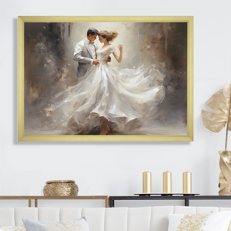 Danse valse en blanc I sur toile, Cadre doré simple, H 32 po x l 24 po x P 1 po