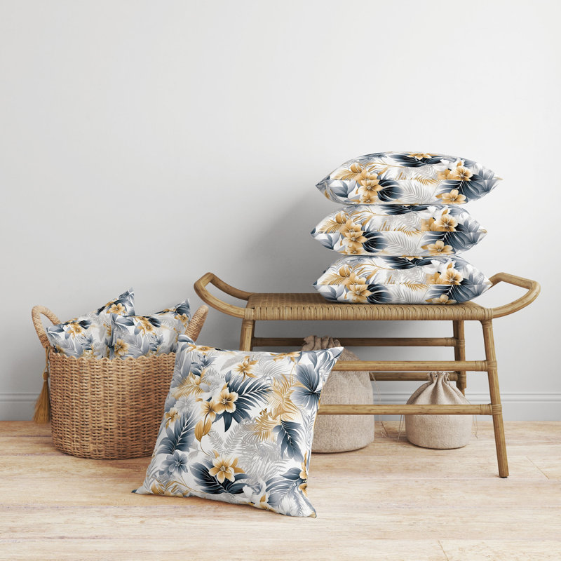 Oreiller réversible intérieur / extérieur Enchanted Tropics, H 26 po x l 26 po, Bleu / argent / or floral