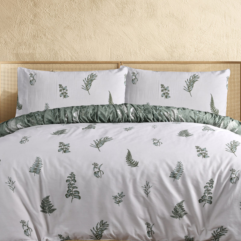 Pennside Polyester Floral Duvet Cover Set with Pillowcases Included, Super King - 2 Standard Pillowcases