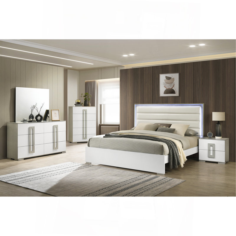 Lit de style contemporain avec tête de lit à DEL et bois blanc, Grand lit