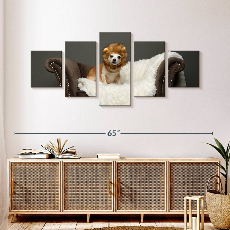 Drôle de lion chihuahua, H 24 po x l 55 po