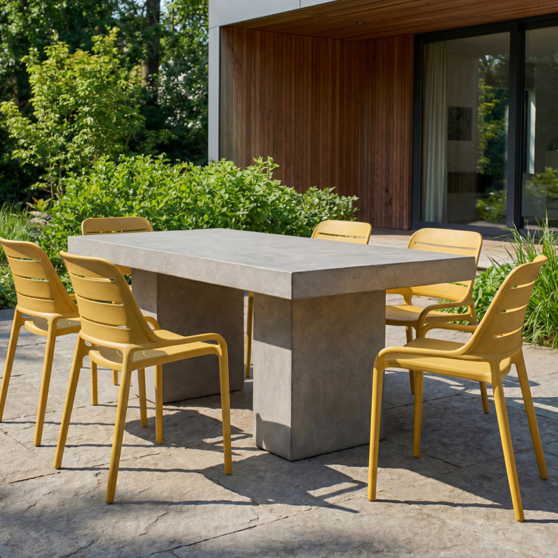 Table de salle à manger Kareen, Gris foncé, L 70,75 po x l 35,5 po, Table standard (hauteur de 30,5 po)