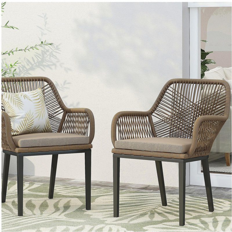 RUSSELL CHAIR