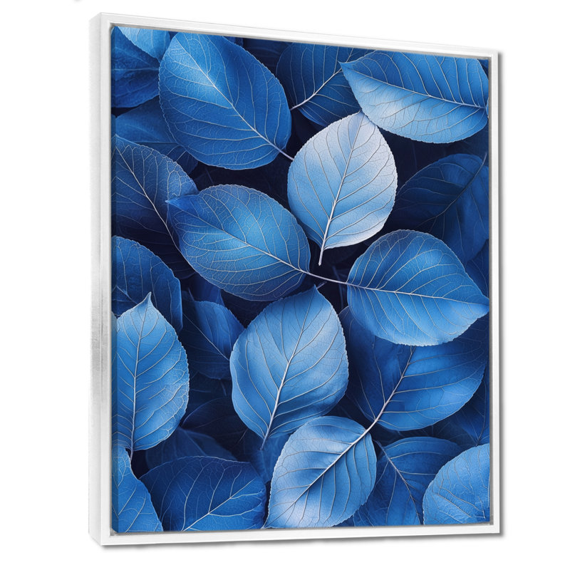 «Periwinkle Leaves Of Blue Simplicity I», reproduction sur toile, H 40 po x l 30 po, Reproduction avec cadre flottant, Blanc