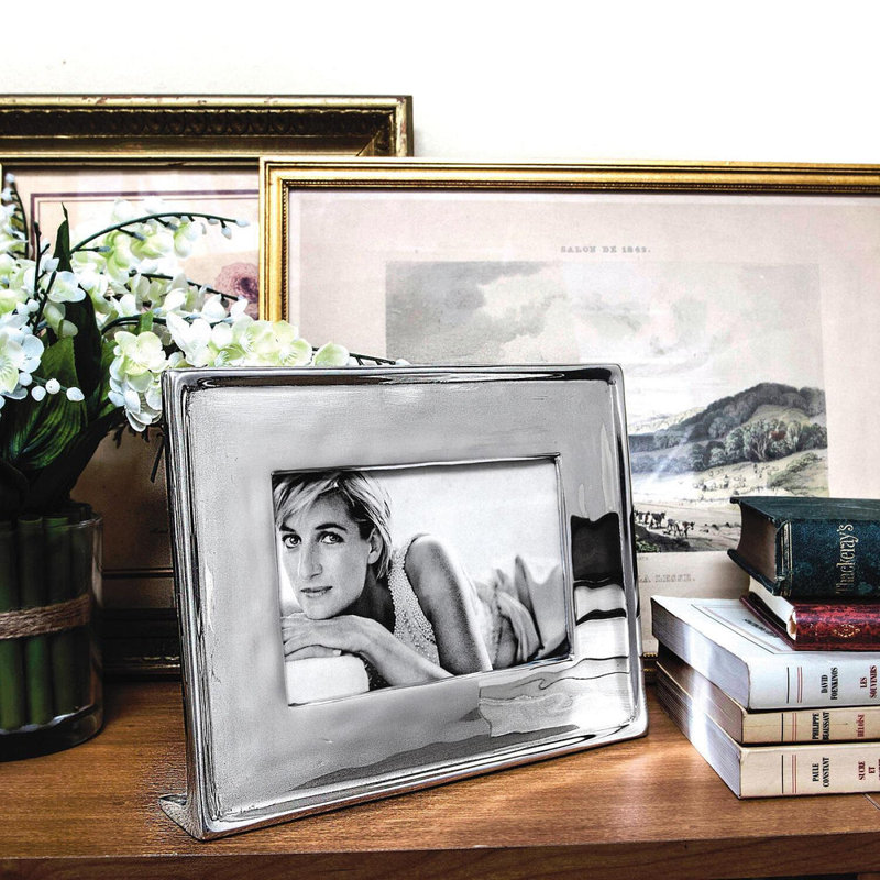 FRAME Metal Picture Frame