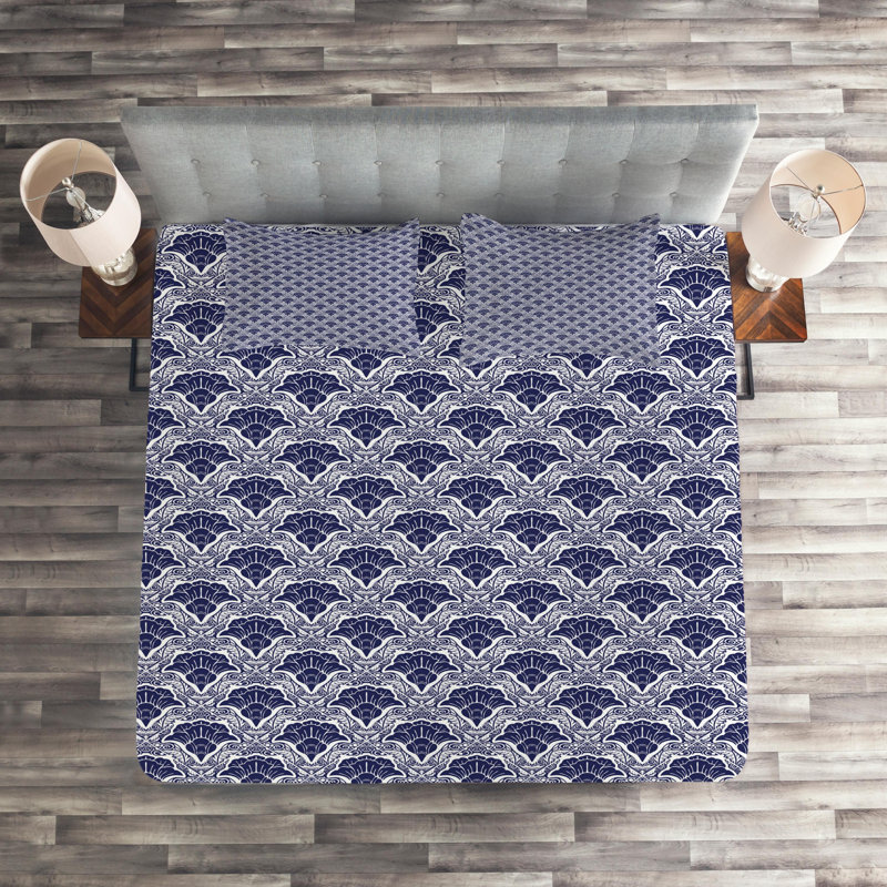 Polyester Geometric Shapes Coverlet, King Bedspread + 2 Shams