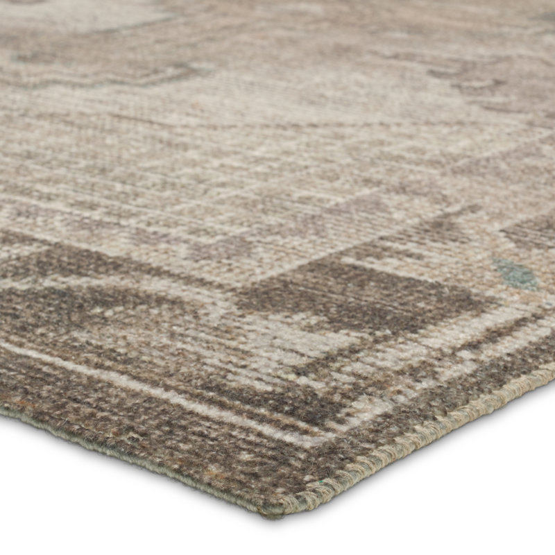 Tapis brun clair / taupe Bungalow Rose Palar Medallion, Rectangle 9 pi 6 po x 13 pi 6 po