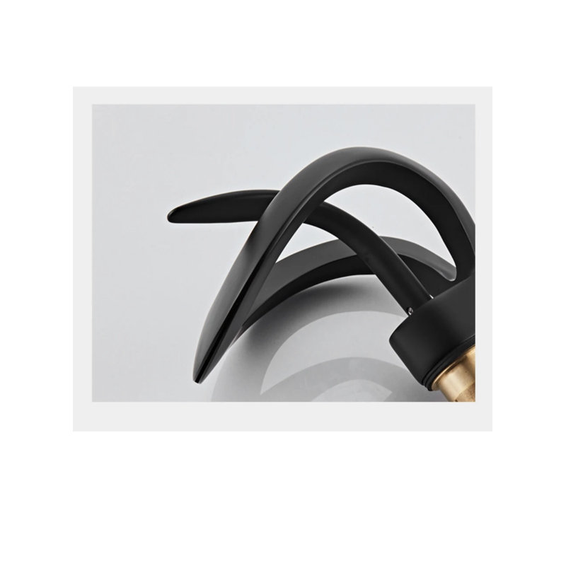 Single-Hole Bathroom Faucet, Black