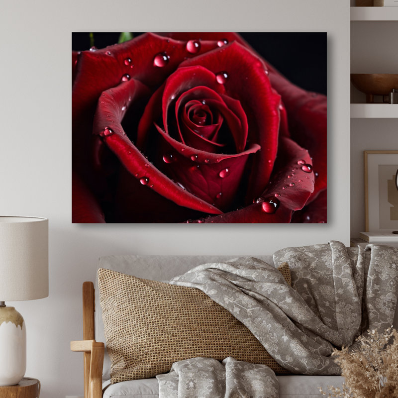 Rose rouge avec gouttes de pluie III - Roses, décoration murale en métal, H 34 po x l 44 po