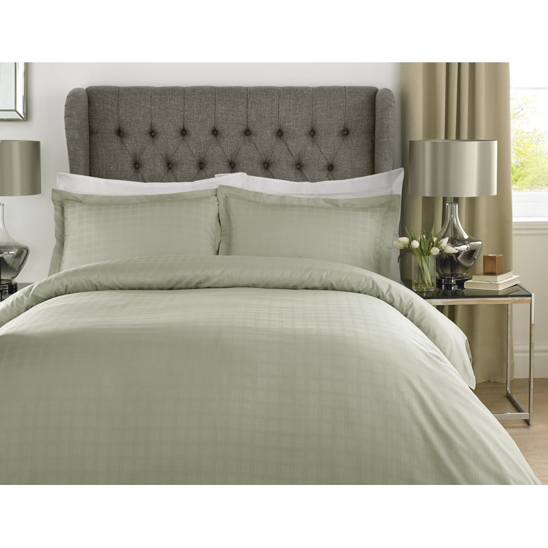 Honey-Mae Satin Duvet Cover with Pillowcases Included, Green, Kingsize - 2 Standard Pillowcases