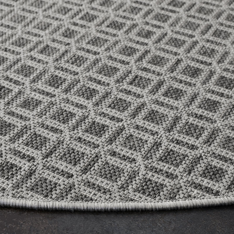 Terrace Geometric Indoor/Outdoor Rug, Round 6'7"